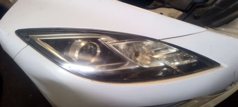 Bumper + Grille + Headlights Mazda Mazda6 used in Sharjah — photo 5