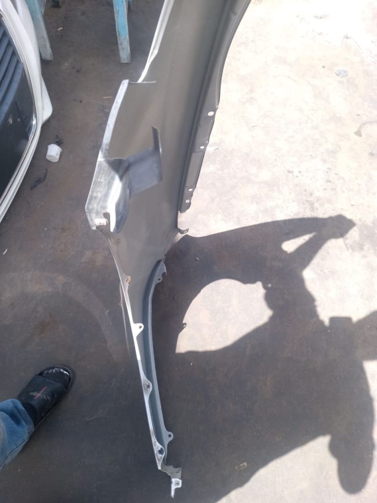 Hood + Fender Honda Accord used in Sharjah — photo 13