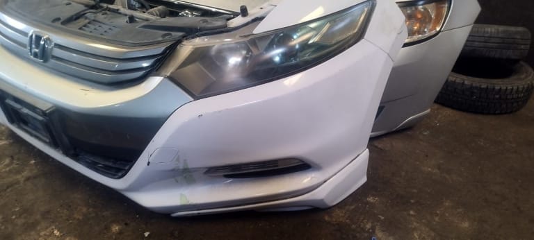 Bumper + Grille + Headlights Honda Insight used in Sharjah — photo 5