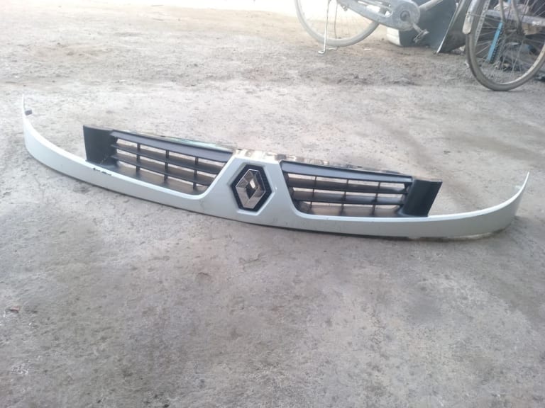 Renault Решетка 