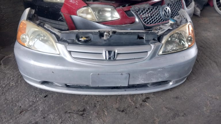 Nose cut Honda Civic used in Sharjah — photo 7