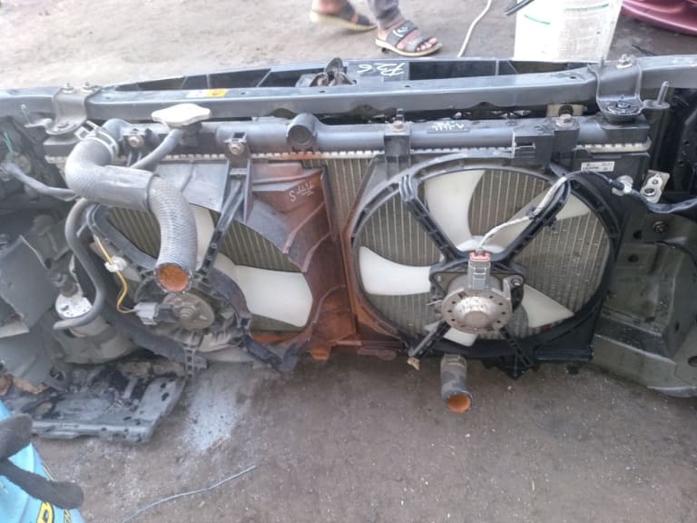 Nose cut Mazda 323 used in Sharjah — photo 12