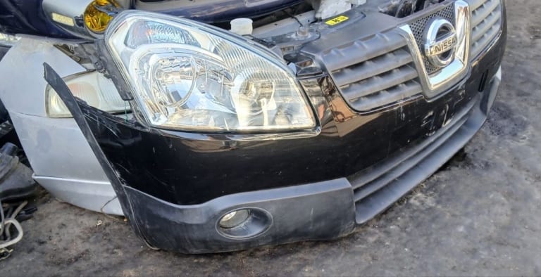 Nose cut Nissan Qashqai used in Sharjah — photo 2