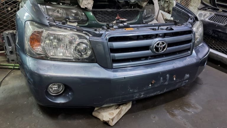 Nose cut Toyota Highlander used in Sharjah — photo 2