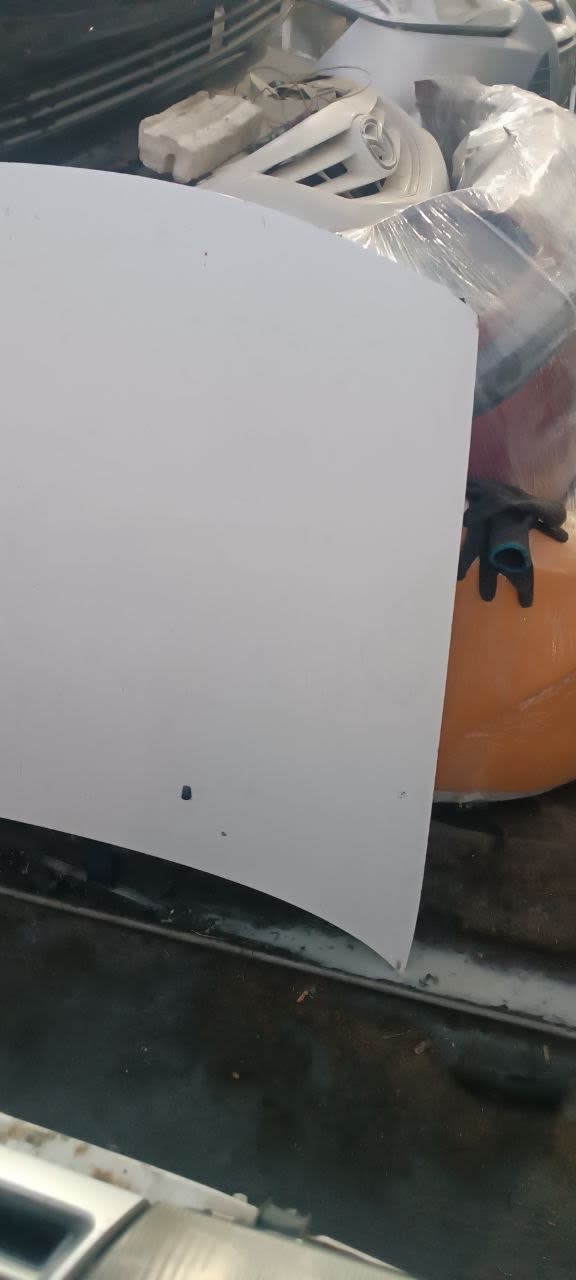 Hood + Fender Toyota Carina used in Sharjah — photo 18