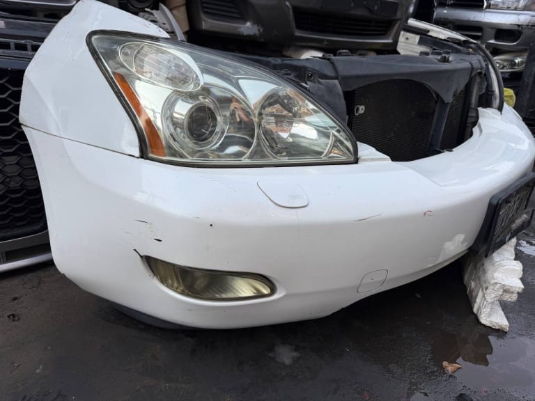 Nose cut Lexus RX 330 used in Sharjah — photo 2