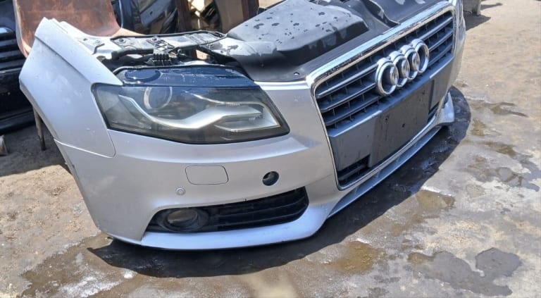 Nose cut Audi A4 used in Sharjah — photo 2