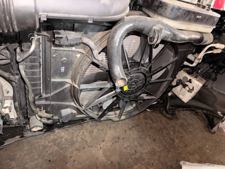Nose cut Kia Sportage used in Sharjah — photo 7