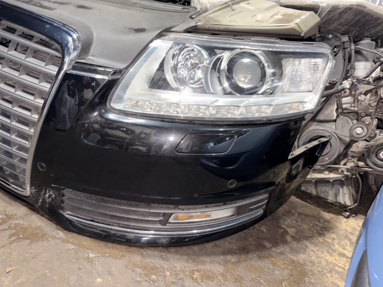Nose cut + Hood + Fender Audi A6 used in Sharjah — photo 2