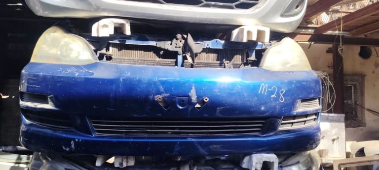 Toyota Ipsum Nose Cut