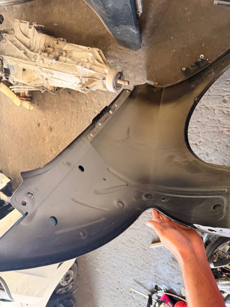 Nose cut + Hood + Fender Audi A6 used in Sharjah — photo 14