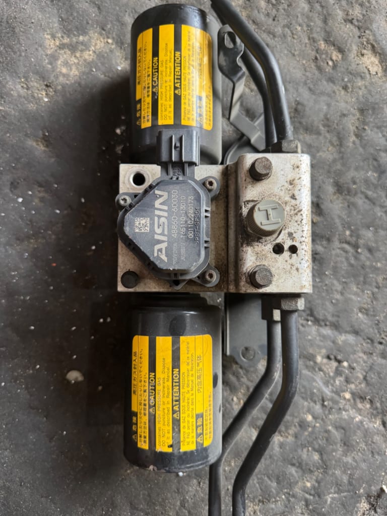Toyota Land Cruiser KDSS Valve Block