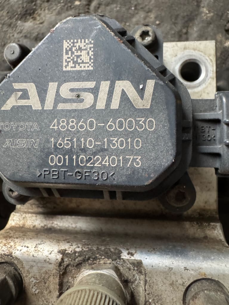 Toyota Land Cruiser KDSS Valve Block used in Sharjah — photo 2