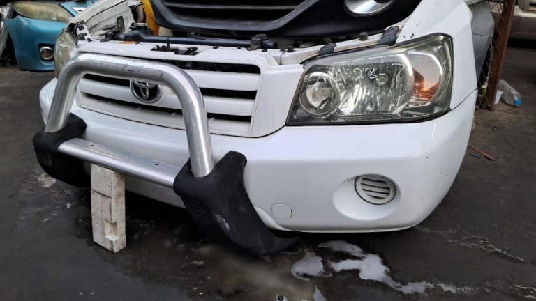 Toyota Highlander Nose Cut
