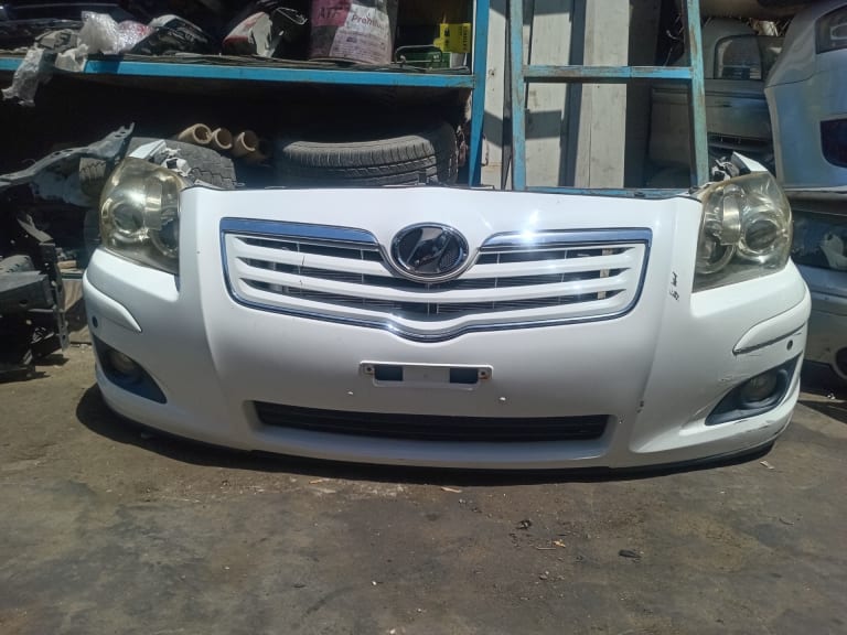 Toyota Avensis Nose Cut
