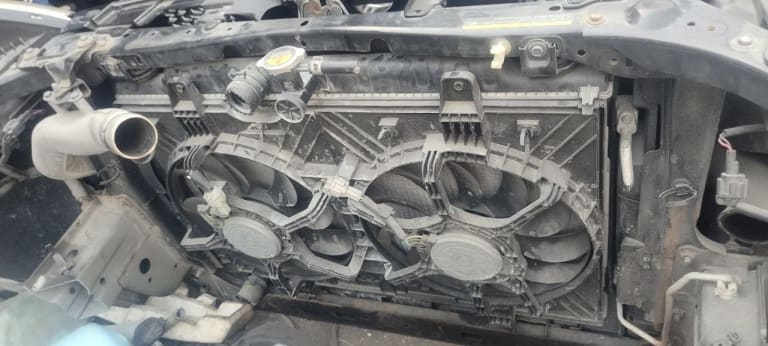 Nose cut Nissan X-Trail used in Sharjah — photo 12