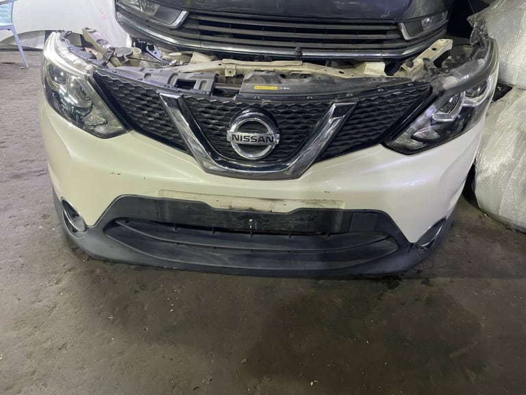 Nissan Qashqai Ноускат, капот, зеркала 2шт, дверь багажника, бампер задний 