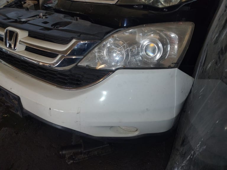 Nose cut Honda CR-V used in Sharjah — photo 2