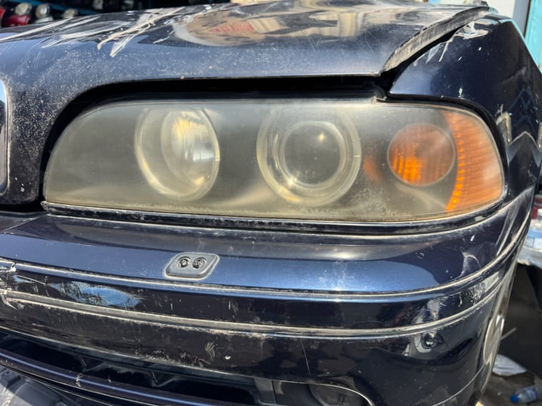 Nose cut BMW used in Sharjah — photo 5