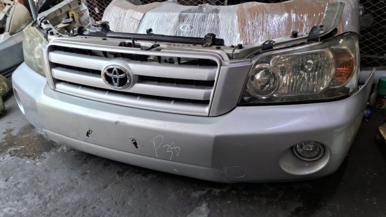 Nose cut Toyota Highlander