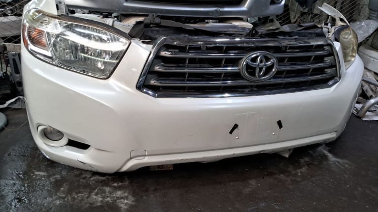 Toyota Highlander Ноускат, капот 