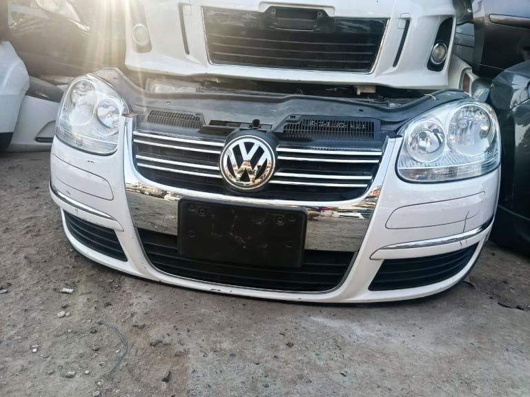 Volkswagen Golf 5 Ноускат 