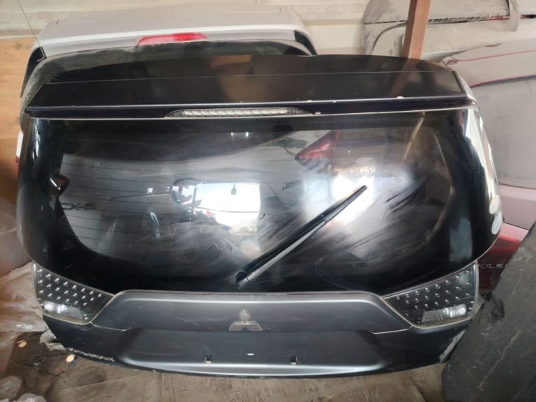 Mitsubishi Outlander Mitsubishi Outlander Trunk Lid