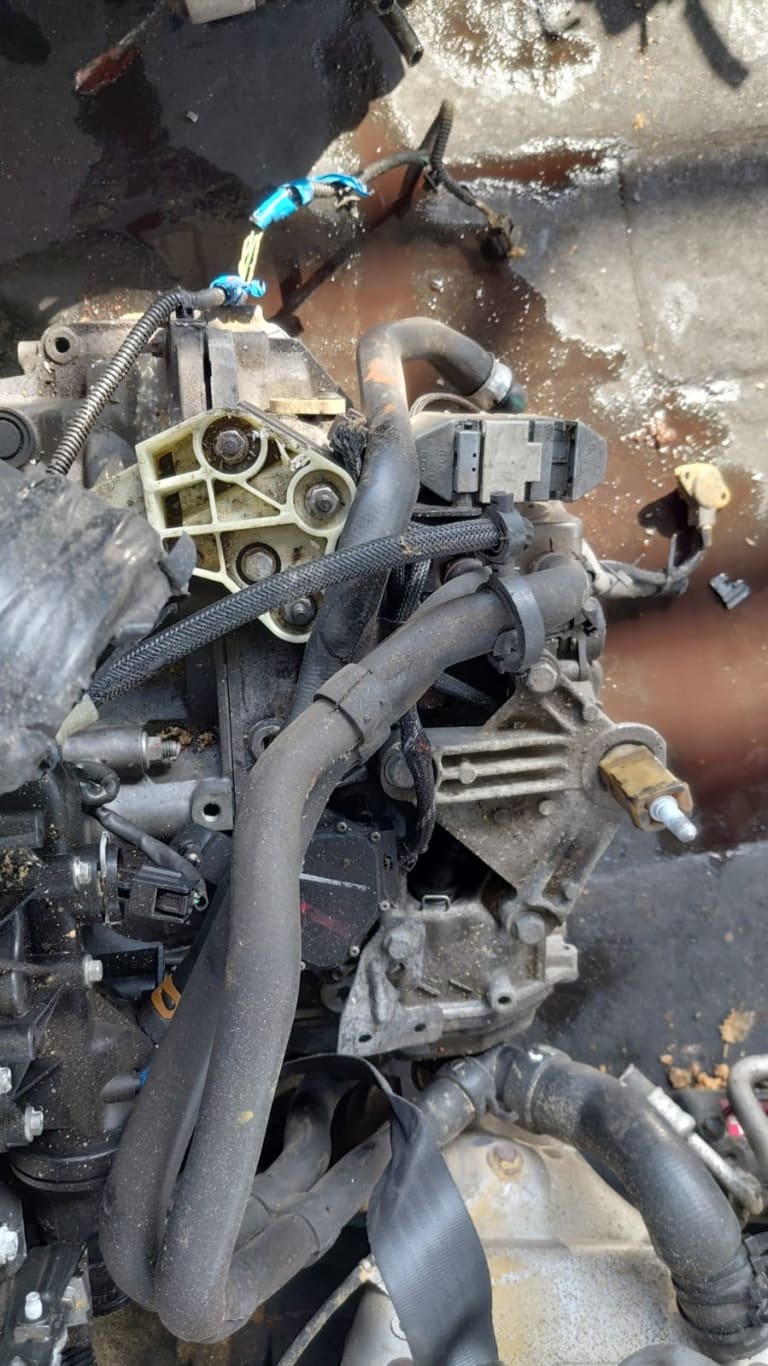 Engine + AT Renault K4M Z835 used in Sharjah — photo 2