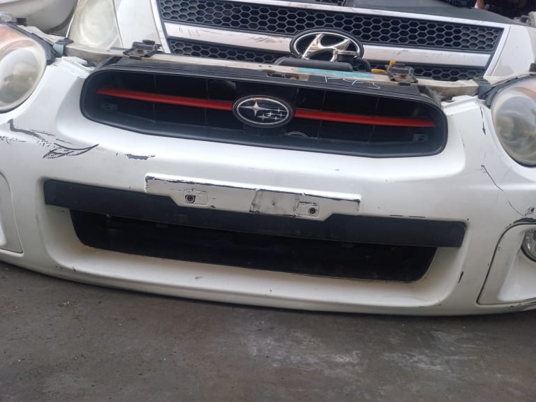 Nose cut Subaru Impreza used in Sharjah — photo 2