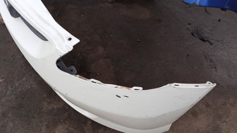 Bumper Honda Fit used in Sharjah — photo 2
