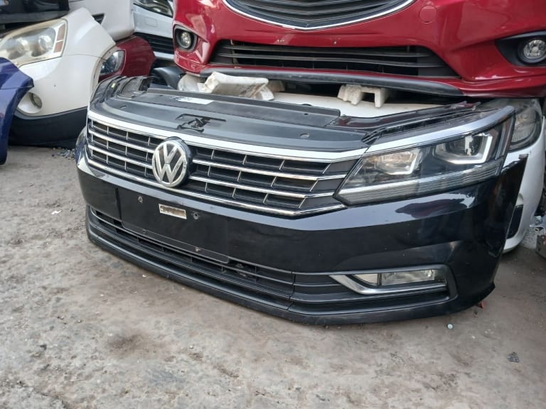 Nose cut Volkswagen Passat used in Sharjah — photo 2
