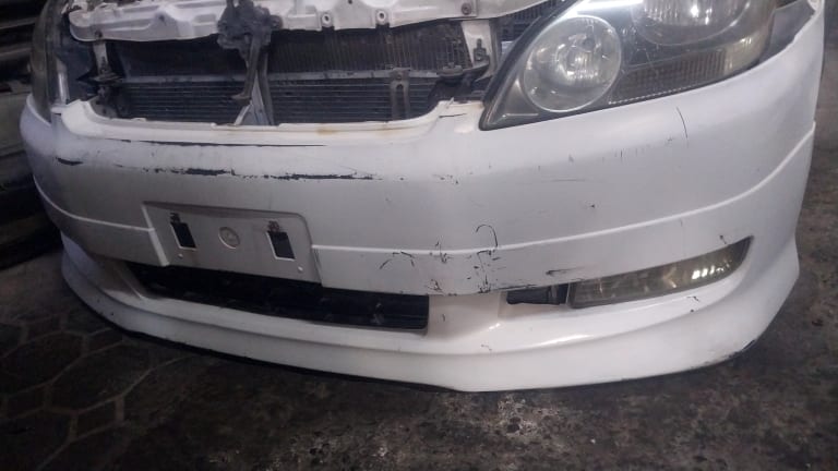 Nose cut Toyota Ipsum