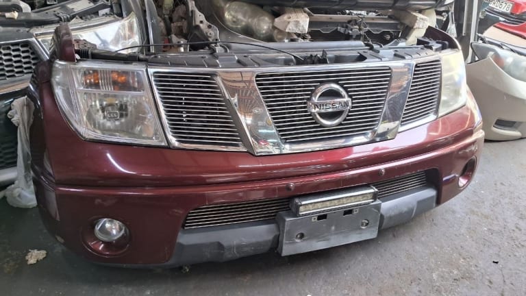 Nose cut Nissan Pathfinder