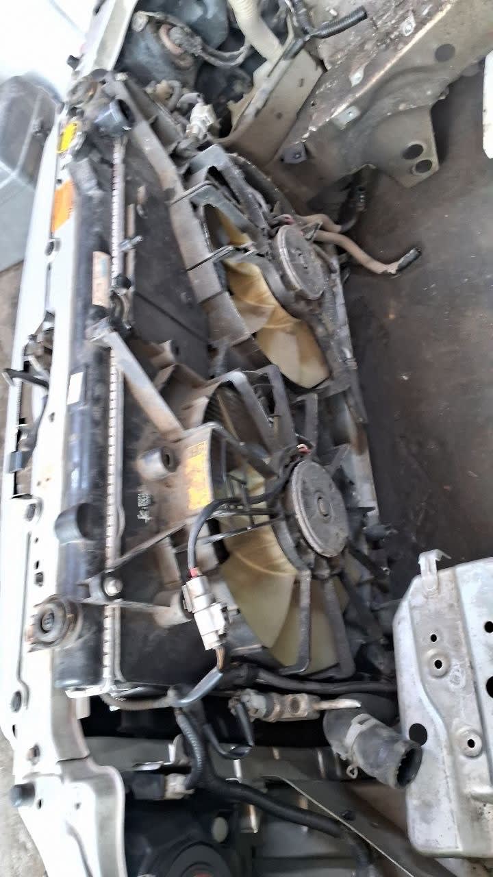Nose cut Toyota Highlander used in Sharjah — photo 9