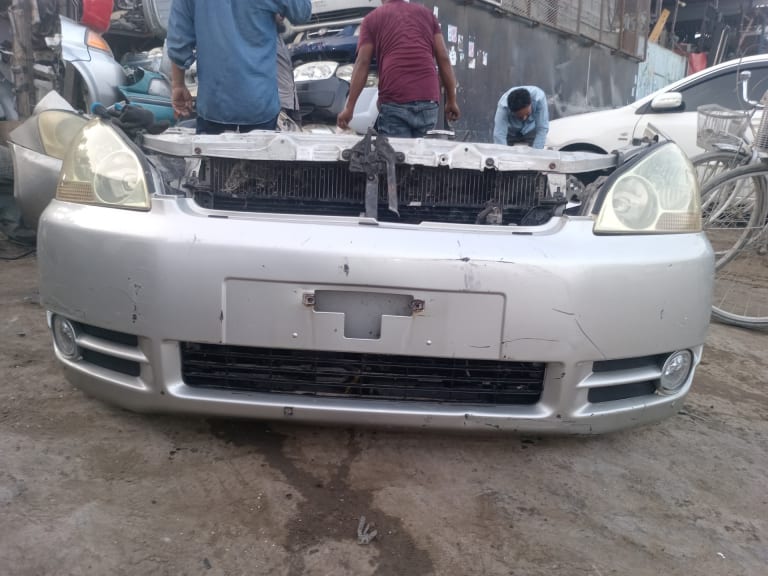 Nose cut Toyota Ipsum
