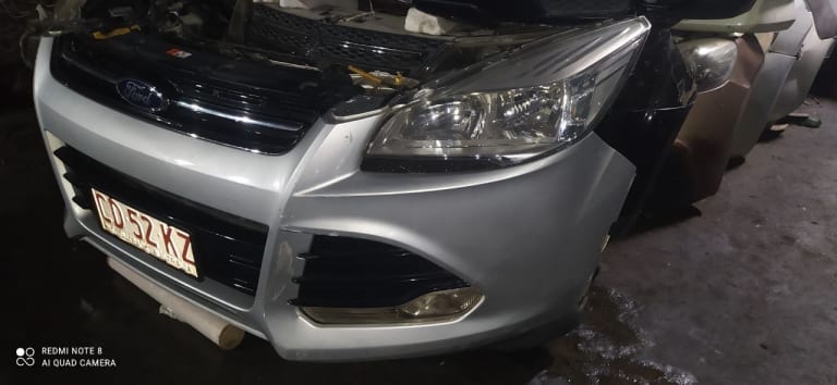 Nose cut Ford Kuga used in Sharjah — photo 2