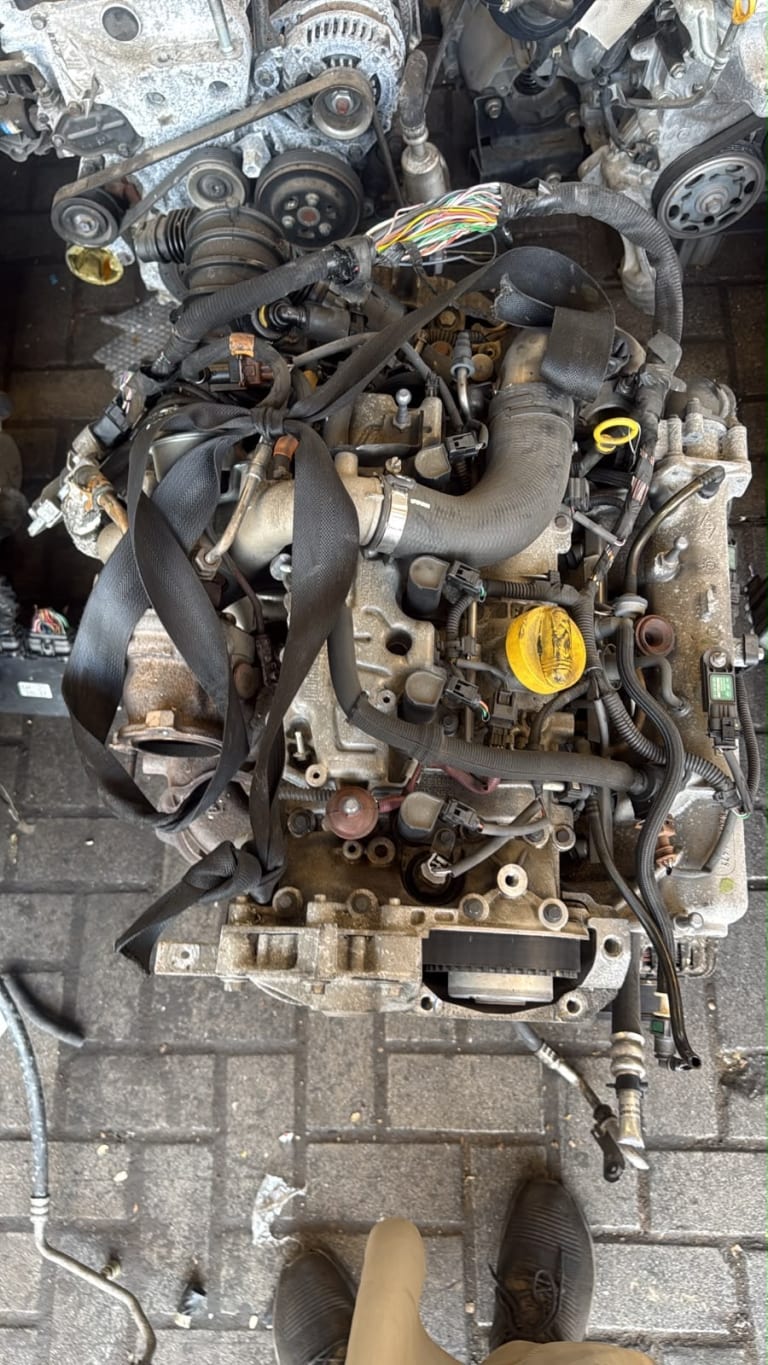 Engine + MT Renault F4R M874 used in Sharjah — photo 2