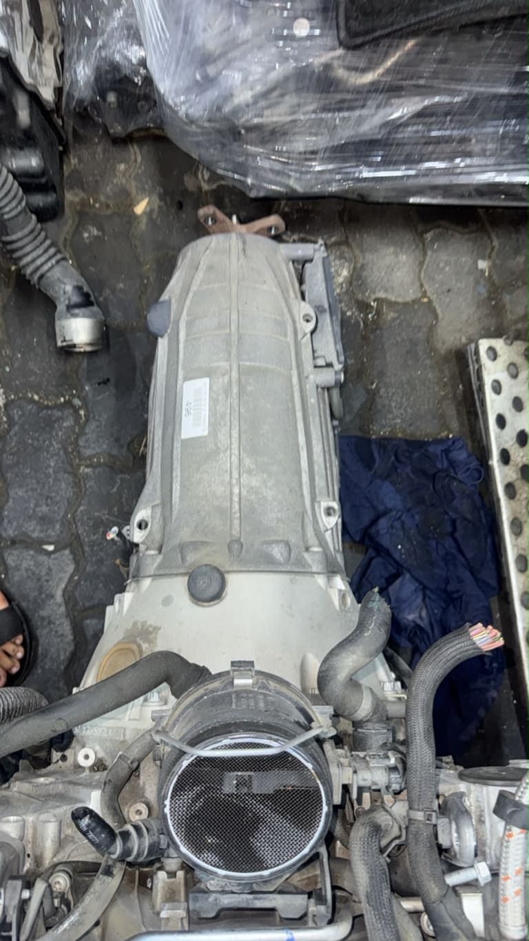 Engine + AT Mercedes-Benz 273.961 used in Sharjah — photo 5