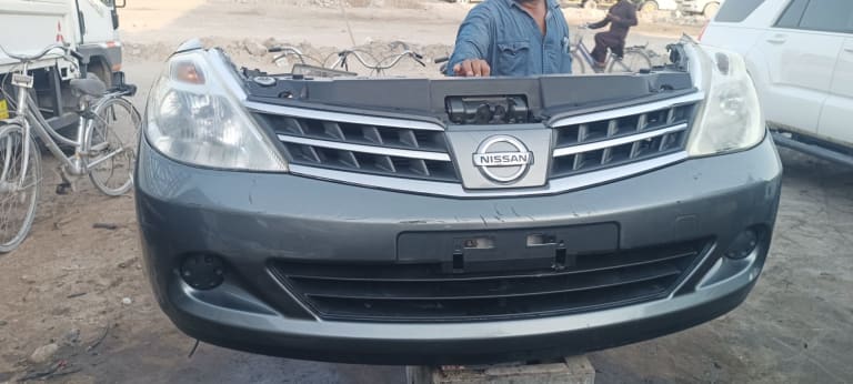Nose cut Nissan Tiida 62511ED000