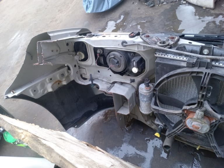 Nose cut Nissan Sunny used in Sharjah — photo 13