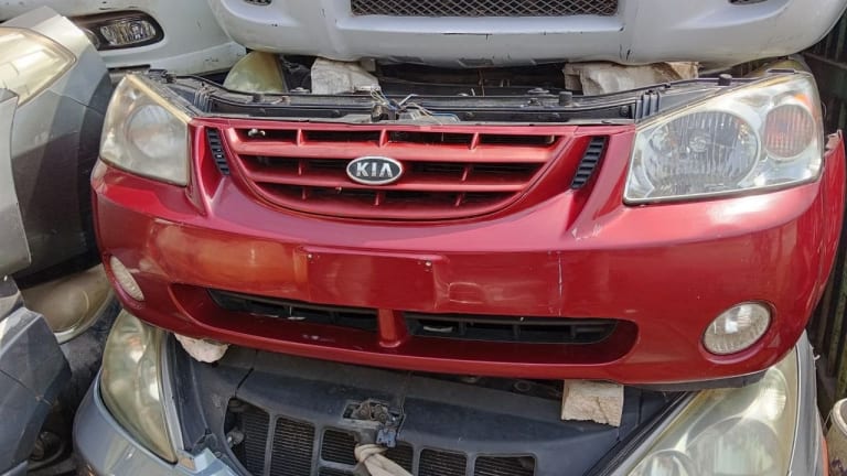 Nose cut Kia Spectra