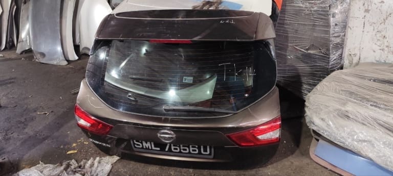 Trunk lid Nissan Qashqai