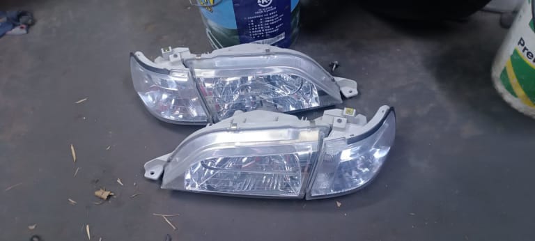 Headlights Toyota Camry used in Sharjah — photo 2