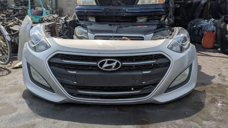 Nose cut + Hood Hyundai i30 64101-A5002