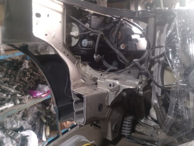 Nose cut Lexus RX MCU33 MCU38 3MZ-FE used in Sharjah — photo 8