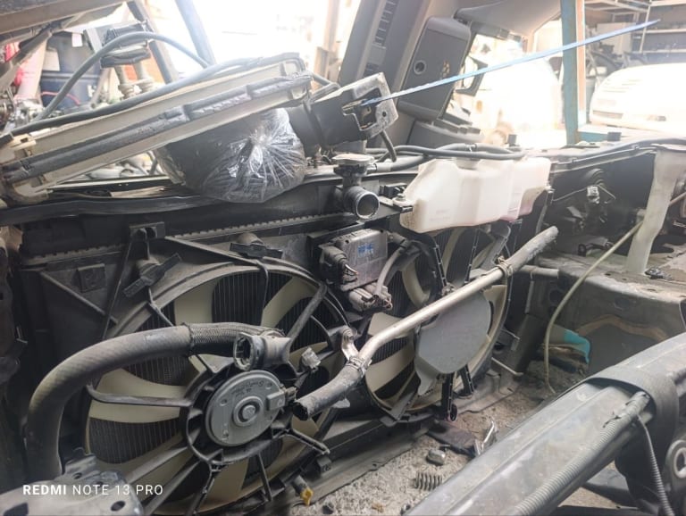 Nose cut Toyota Camry used in Sharjah — photo 6