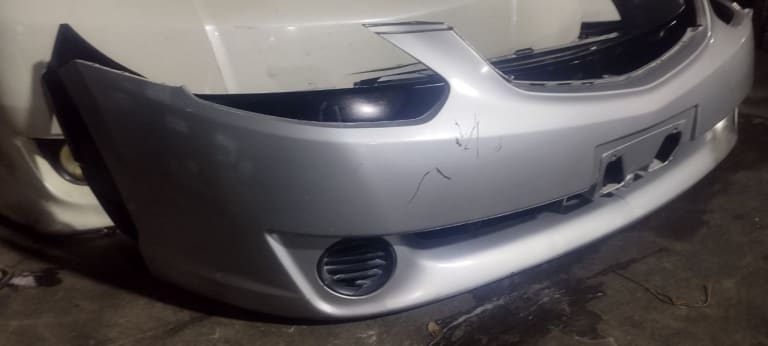 Bumper Toyota Caldina AZT241W AZT246W ST246W ZZT241W 3S-GTE 1AZ-FSE 1ZZ-FE used in Sharjah — photo 2