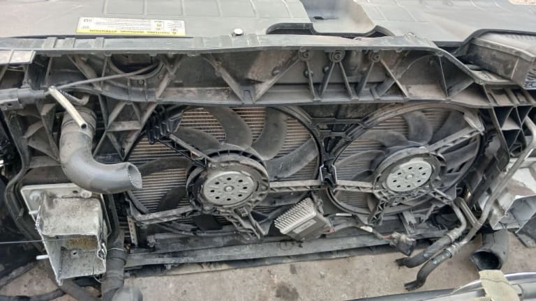 Nose cut Audi Q5 8RB CJCA CAGA CJCD CSUA CAHA CGLB CAHB CGLA CDN CDNB CNBC CNCB CDZA CDNC used in Sharjah — photo 4