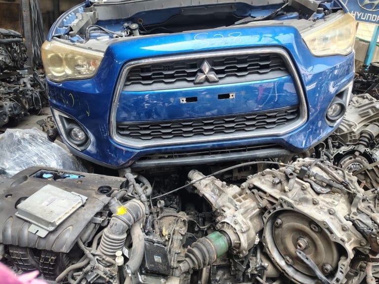 Nose cut + Hood + Fender Mitsubishi ASX GA1W GA2W GA3W GA6W 4A92 4N13 4N14 used in Sharjah