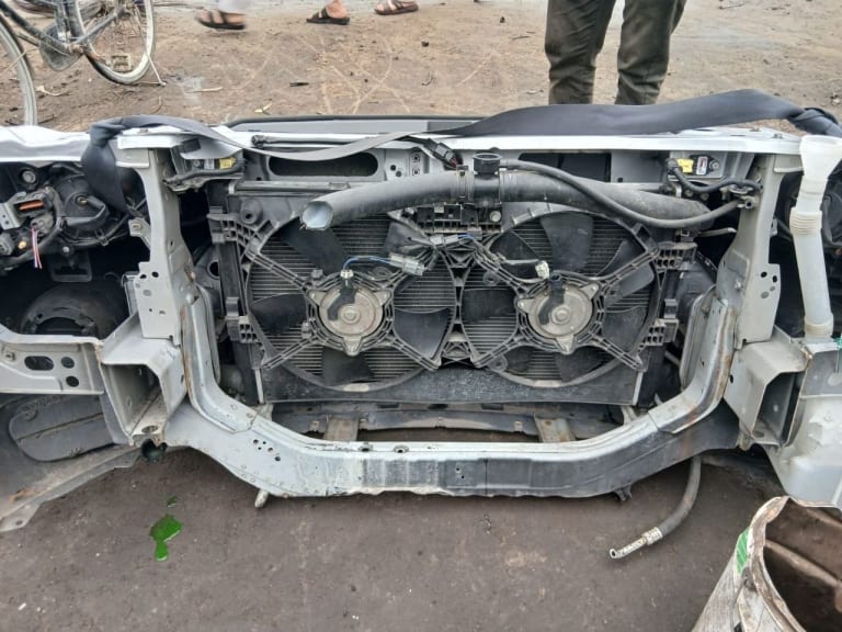 Nose cut Mitsubishi Outlander CW4W CW5W CW6W CW7W CW8W 4B12 4B11 6B31 used in Sharjah — photo 9